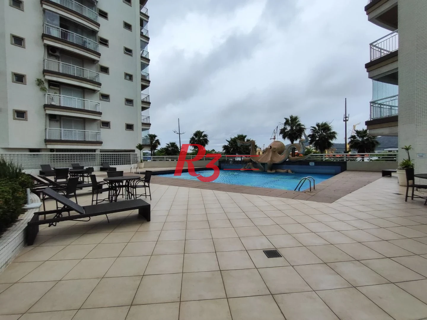 R3 REAL ESTATE VENDE! Apartamento andar alto com Vista Mar 3 dormitórios à venda, 199 m² por R$ 2.765.000 - Ponta da Praia - Santos/SP