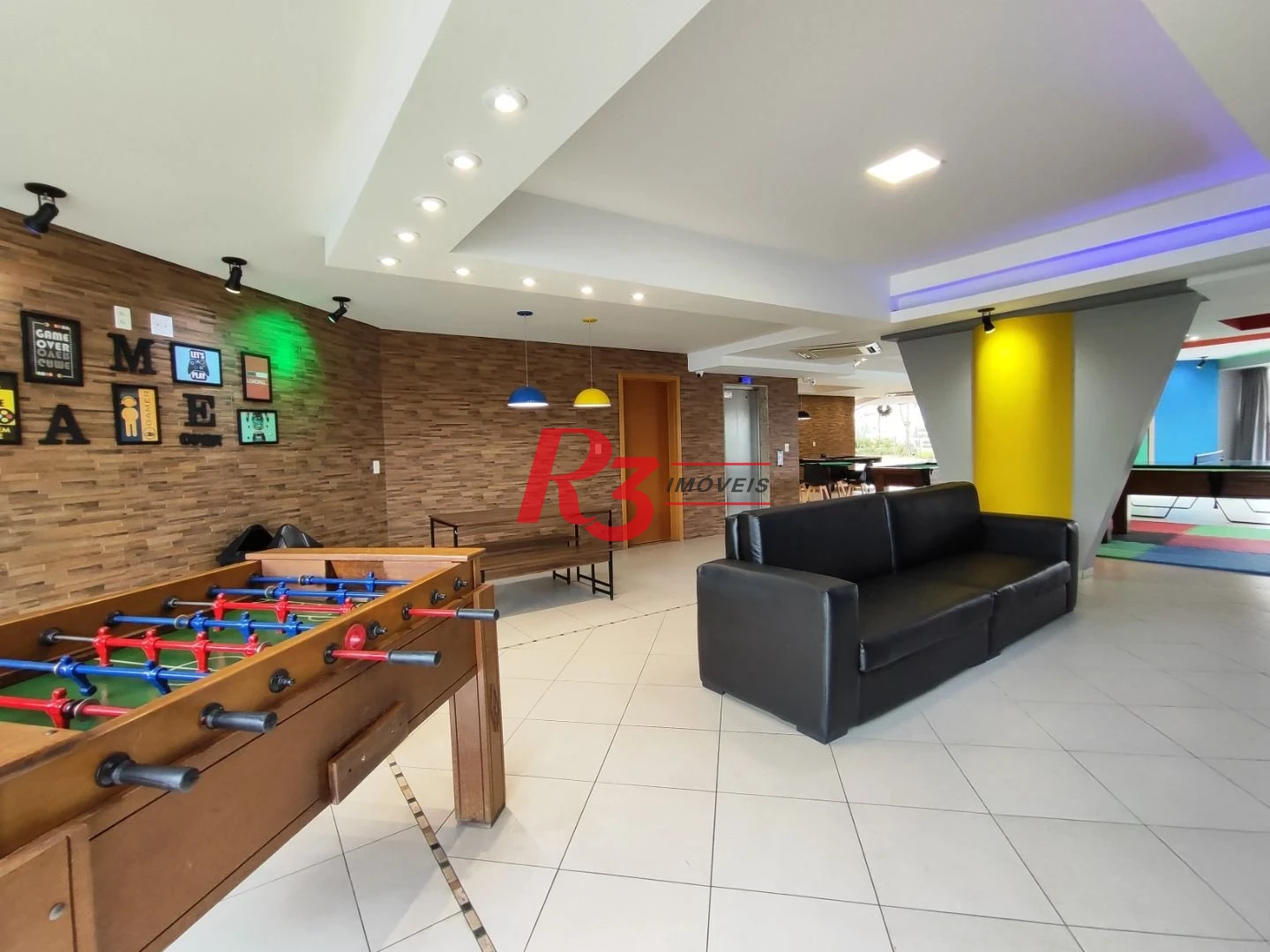 R3 REAL ESTATE VENDE! Apartamento andar alto com Vista Mar 3 dormitórios à venda, 199 m² por R$ 2.765.000 - Ponta da Praia - Santos/SP