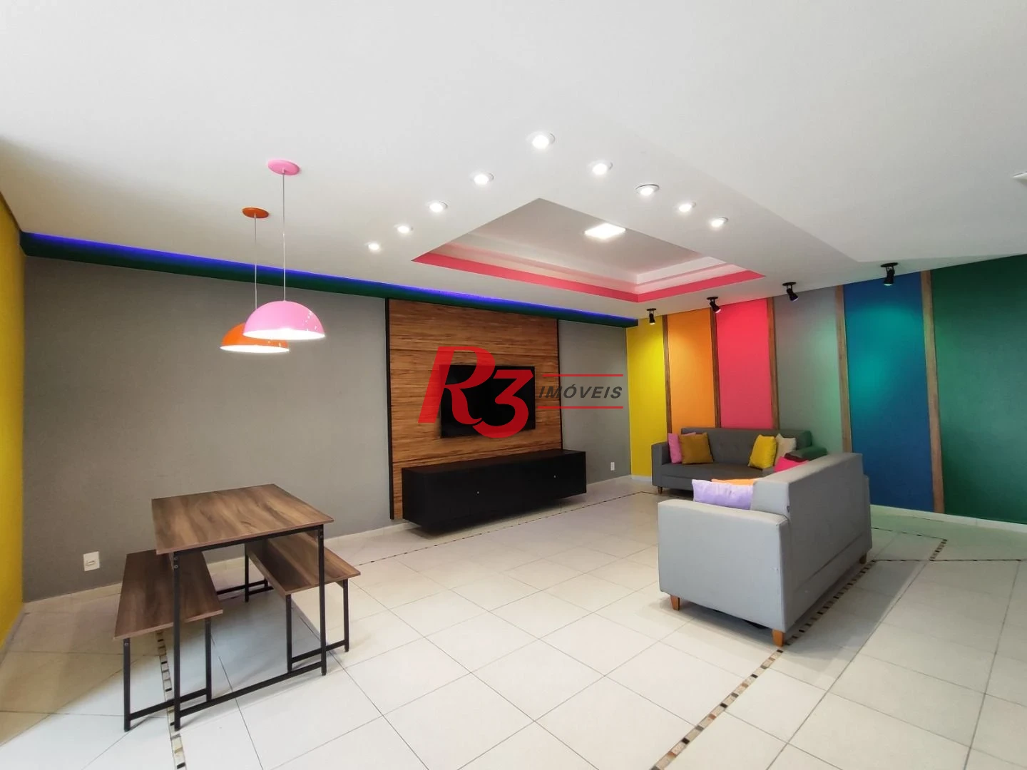 R3 REAL ESTATE VENDE! Apartamento andar alto com Vista Mar 3 dormitórios à venda, 199 m² por R$ 2.765.000 - Ponta da Praia - Santos/SP