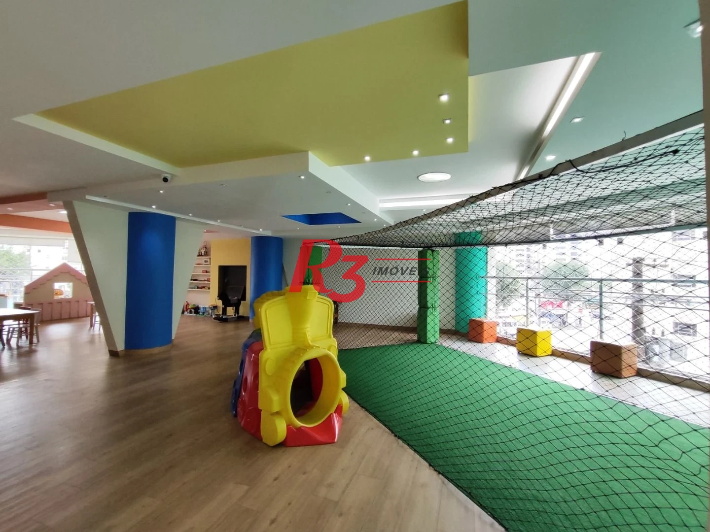 R3 REAL ESTATE VENDE! Apartamento andar alto com Vista Mar 3 dormitórios à venda, 199 m² por R$ 2.765.000 - Ponta da Praia - Santos/SP