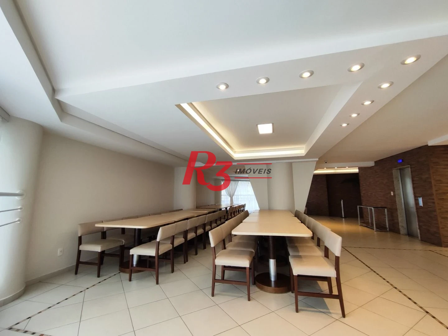 R3 REAL ESTATE VENDE! Apartamento andar alto com Vista Mar 3 dormitórios à venda, 199 m² por R$ 2.765.000 - Ponta da Praia - Santos/SP