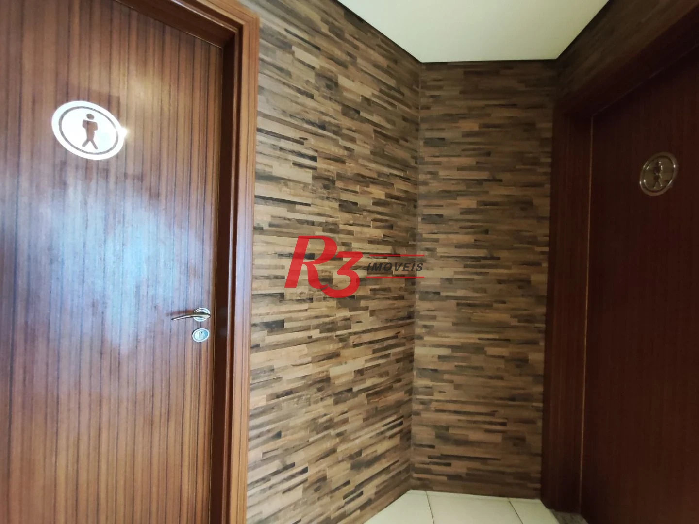 R3 REAL ESTATE VENDE! Apartamento andar alto com Vista Mar 3 dormitórios à venda, 199 m² por R$ 2.765.000 - Ponta da Praia - Santos/SP