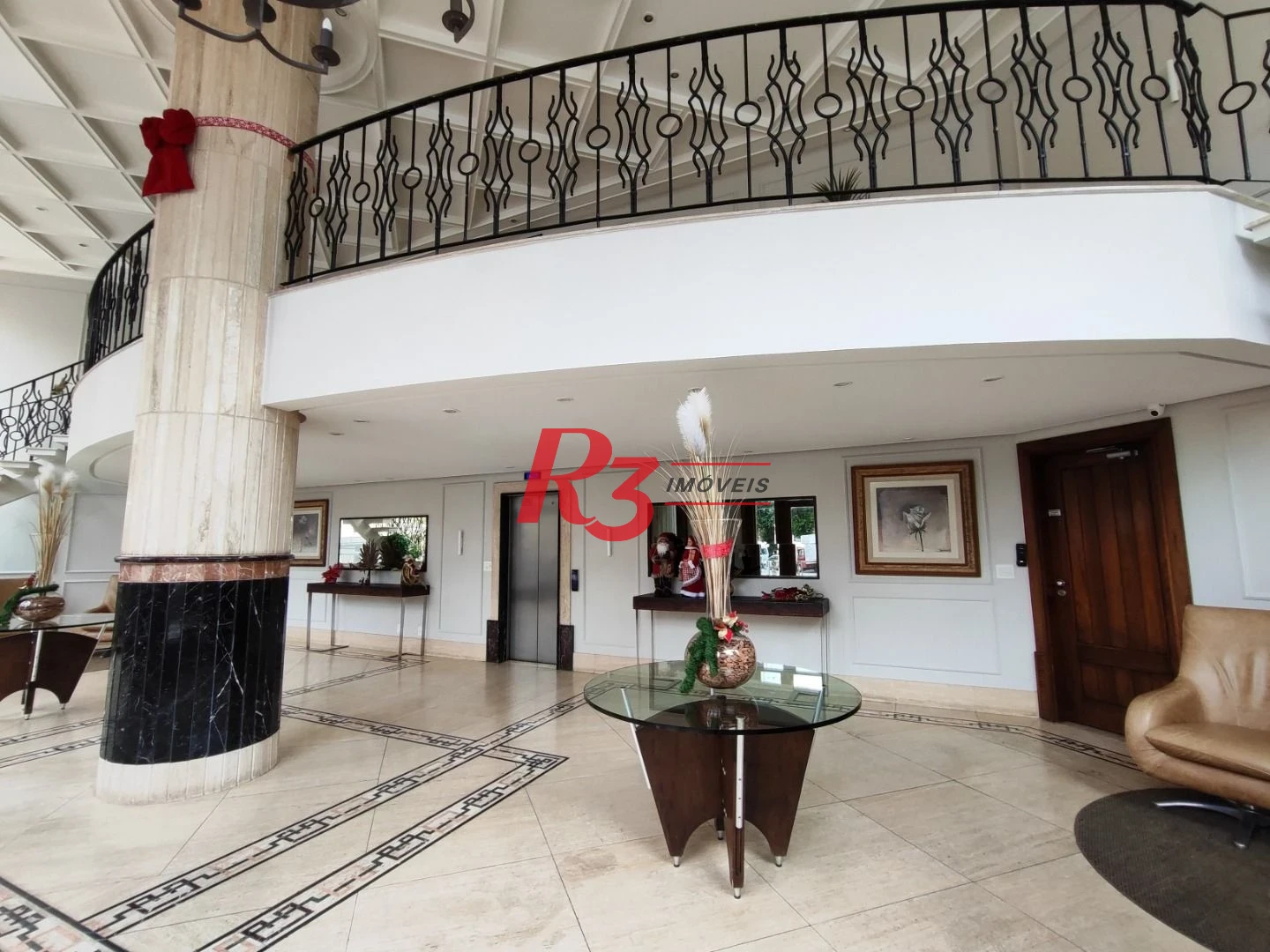 R3 REAL ESTATE VENDE! Apartamento andar alto com Vista Mar 3 dormitórios à venda, 199 m² por R$ 2.765.000 - Ponta da Praia - Santos/SP