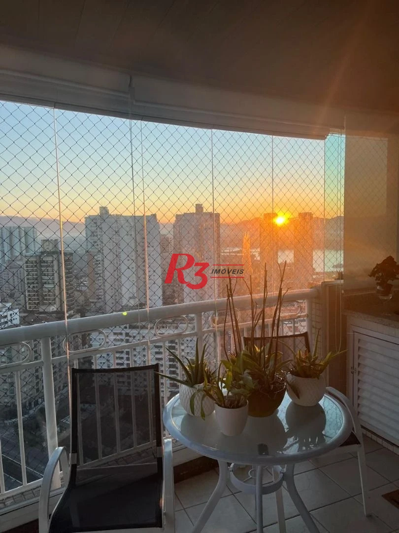 R3 REAL ESTATE VENDE! Apartamento andar alto com Vista Mar 3 dormitórios à venda, 199 m² por R$ 2.765.000 - Ponta da Praia - Santos/SP