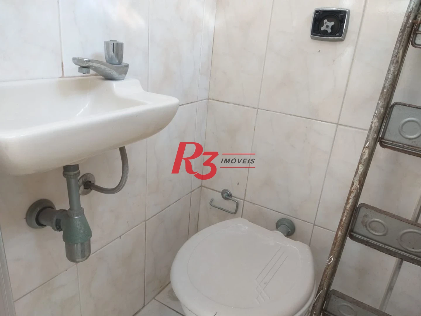 Apartamento com 1 dormitório para alugar, 63 m² por R$ 4.065,00/mês - José Menino - Santos/SP