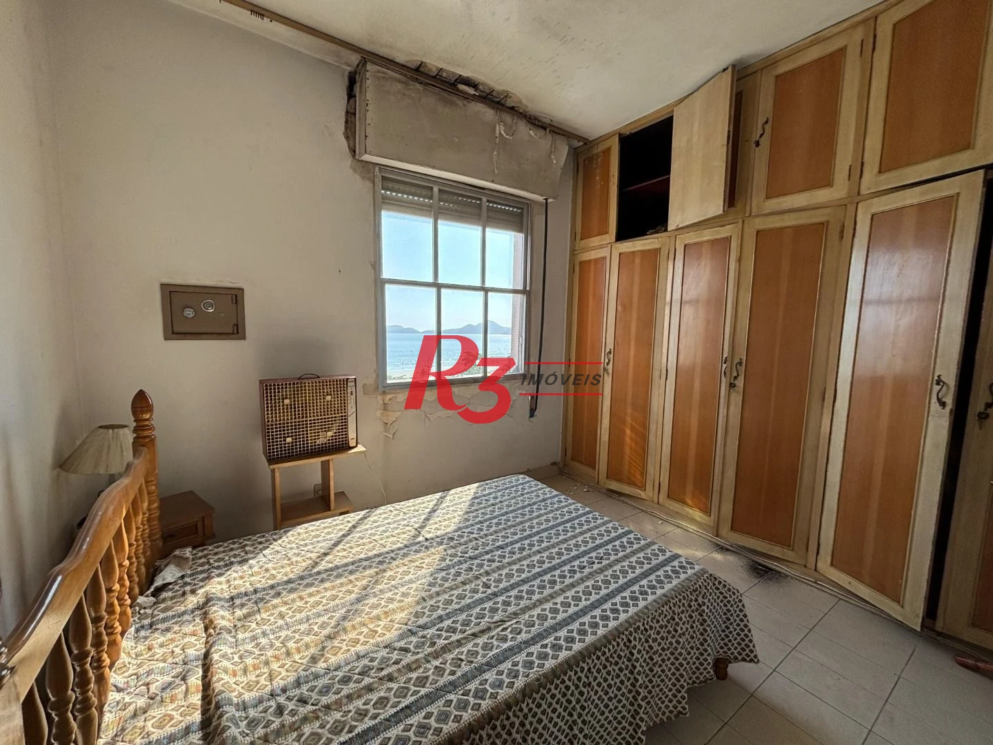 Apartamento com 2 dormitórios frente praia - Embaré - Santos