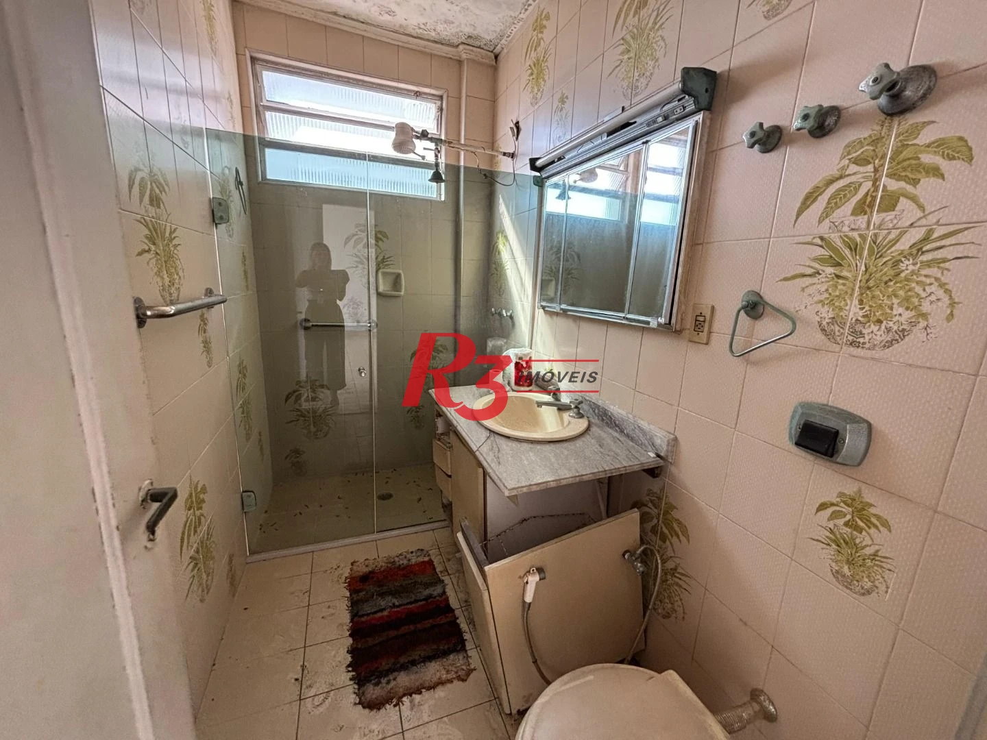 Apartamento com 2 dormitórios frente praia - Embaré - Santos