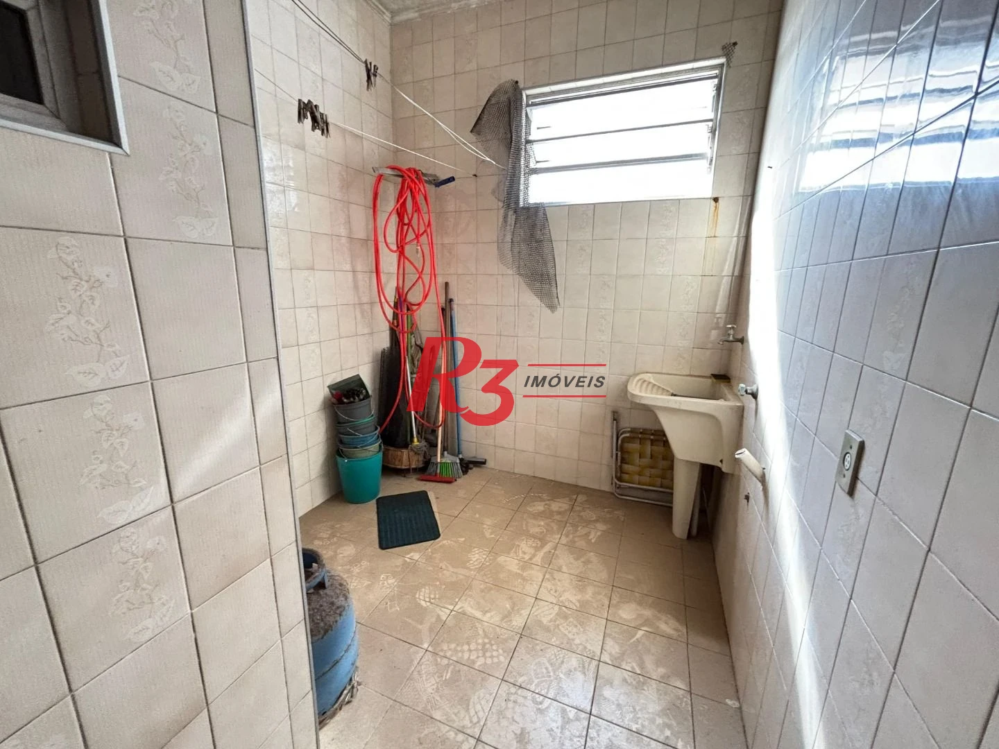Apartamento com 2 dormitórios frente praia - Embaré - Santos