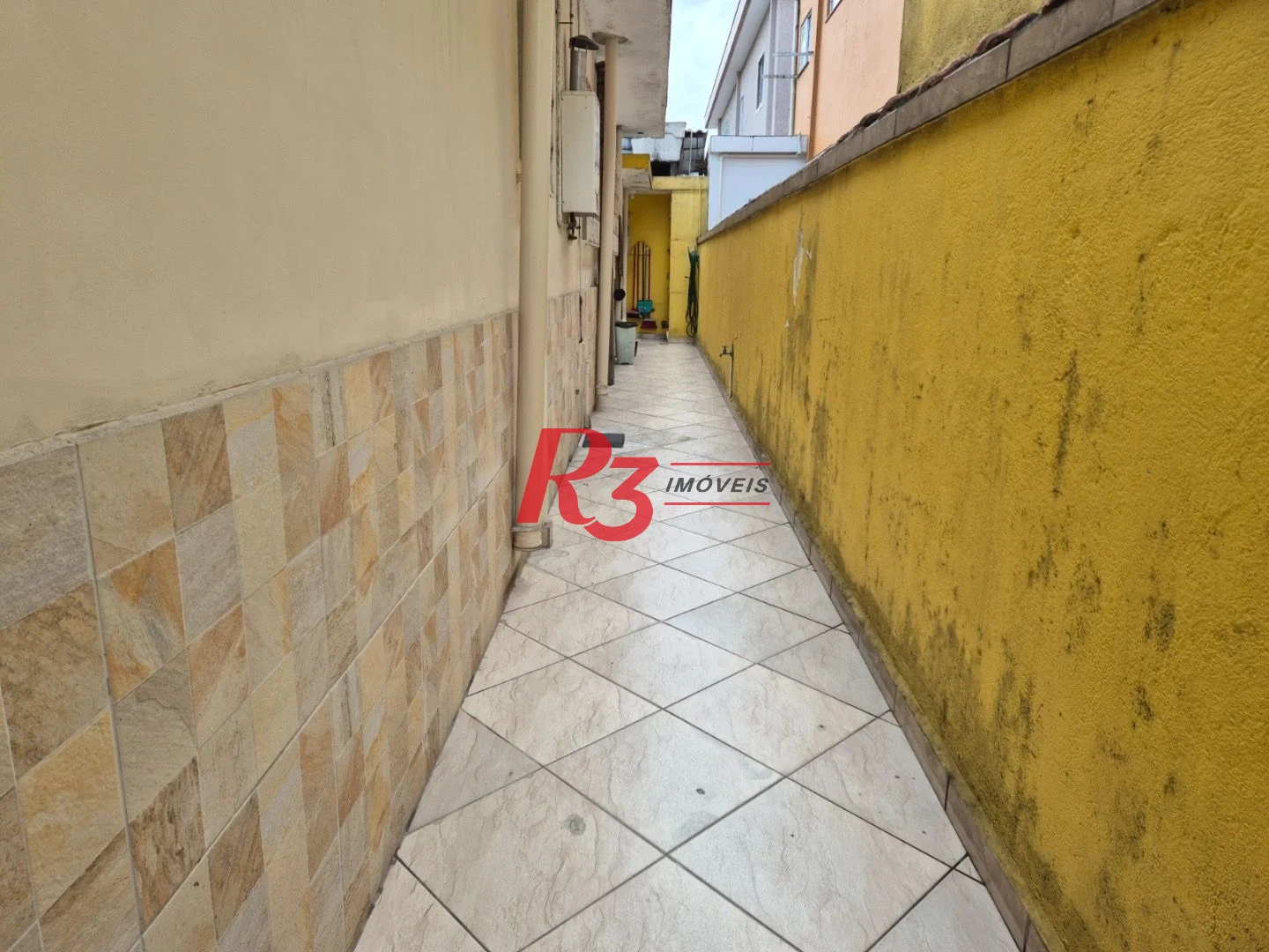 Casa com 3 dormitórios à venda, 196 m² por R$ 430.000,00 - Santa Maria - Santos/SP
