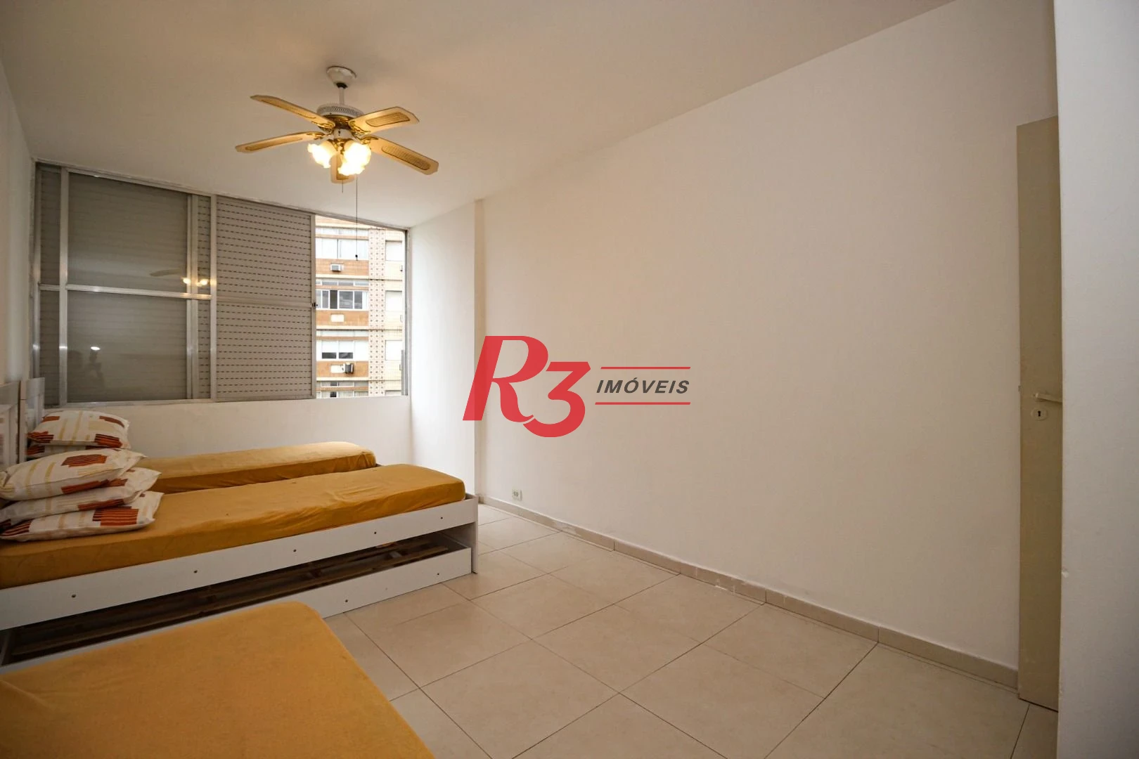 Apartamento com 3 dormitórios à venda, 110 m² por R$ 660.000,00 - José Menino - Santos/SP