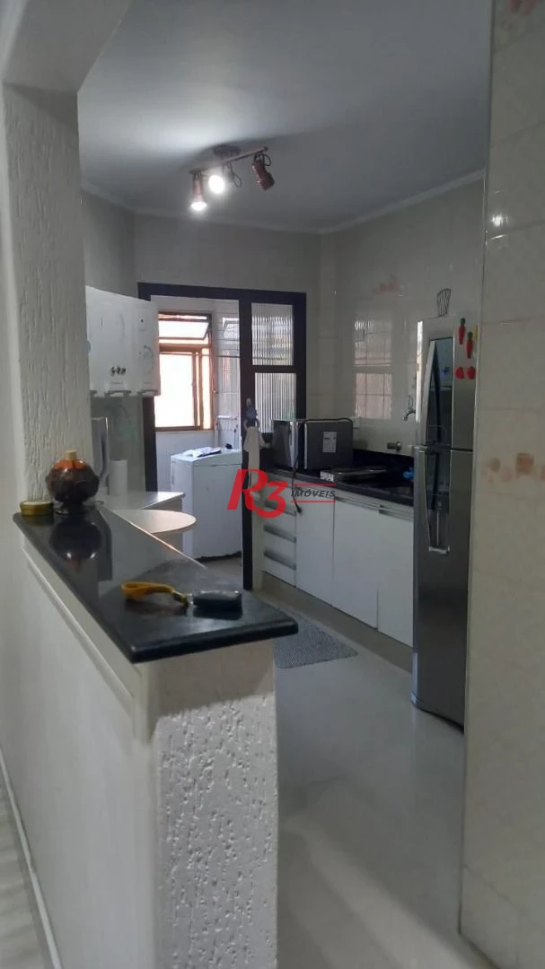Apartamento com 2 dormitórios à venda, 70 m² por R$ 320.000,00 - Balneário Guarujá - Guarujá/SP