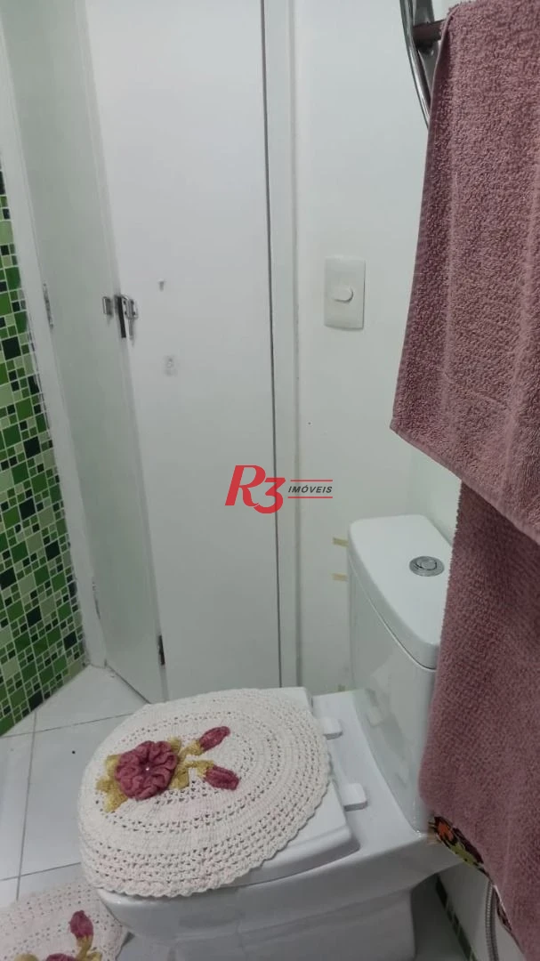 Apartamento com 2 dormitórios à venda, 70 m² por R$ 320.000,00 - Balneário Guarujá - Guarujá/SP