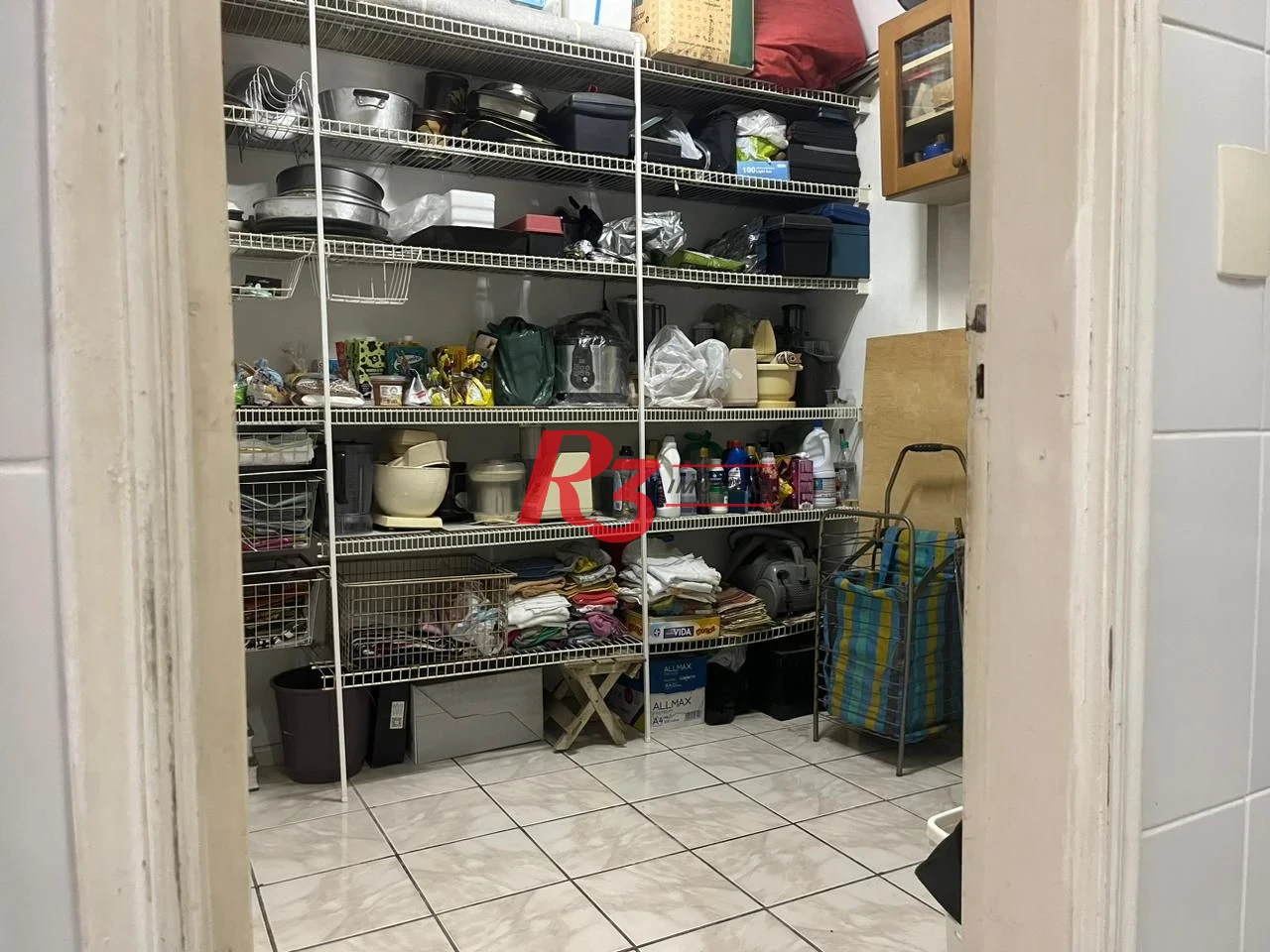 Apartamento com 3 dormitórios à venda, 133 m² por R$ 690.000,00 - Gonzaga - Santos/SP