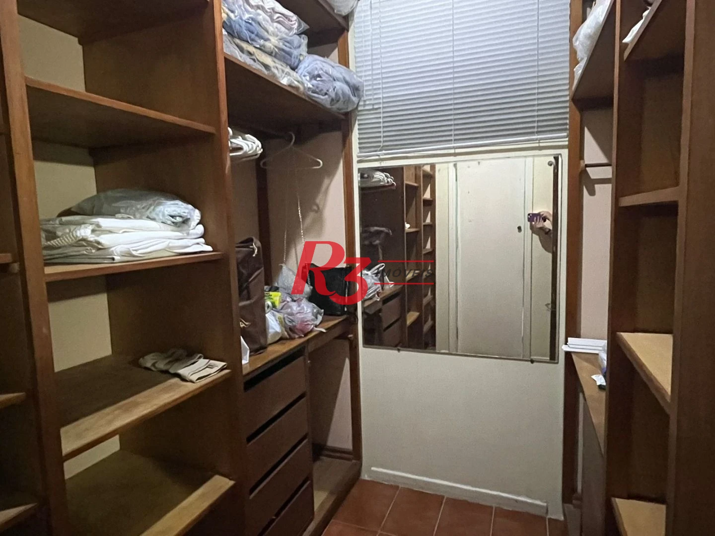 Apartamento com 3 dormitórios à venda, 133 m² por R$ 690.000,00 - Gonzaga - Santos/SP