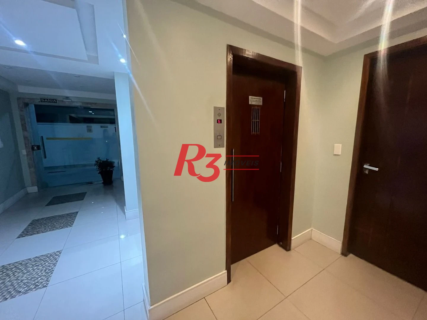 Apartamento com 3 dormitórios à venda, 133 m² por R$ 690.000,00 - Gonzaga - Santos/SP
