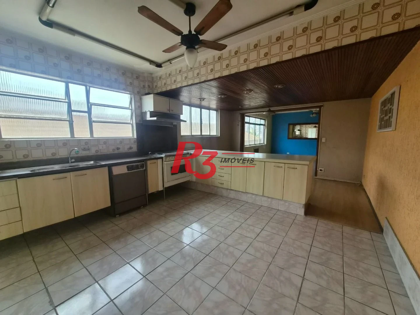 Apartamento com 3 dormitórios à venda, 151 m² por R$ 650.000,00 - Gonzaga - Santos/SP