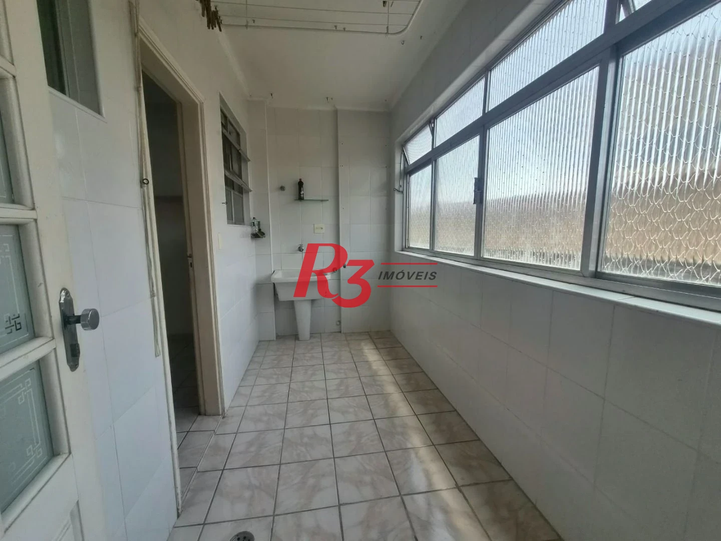 Apartamento com 3 dormitórios à venda, 151 m² por R$ 650.000,00 - Gonzaga - Santos/SP
