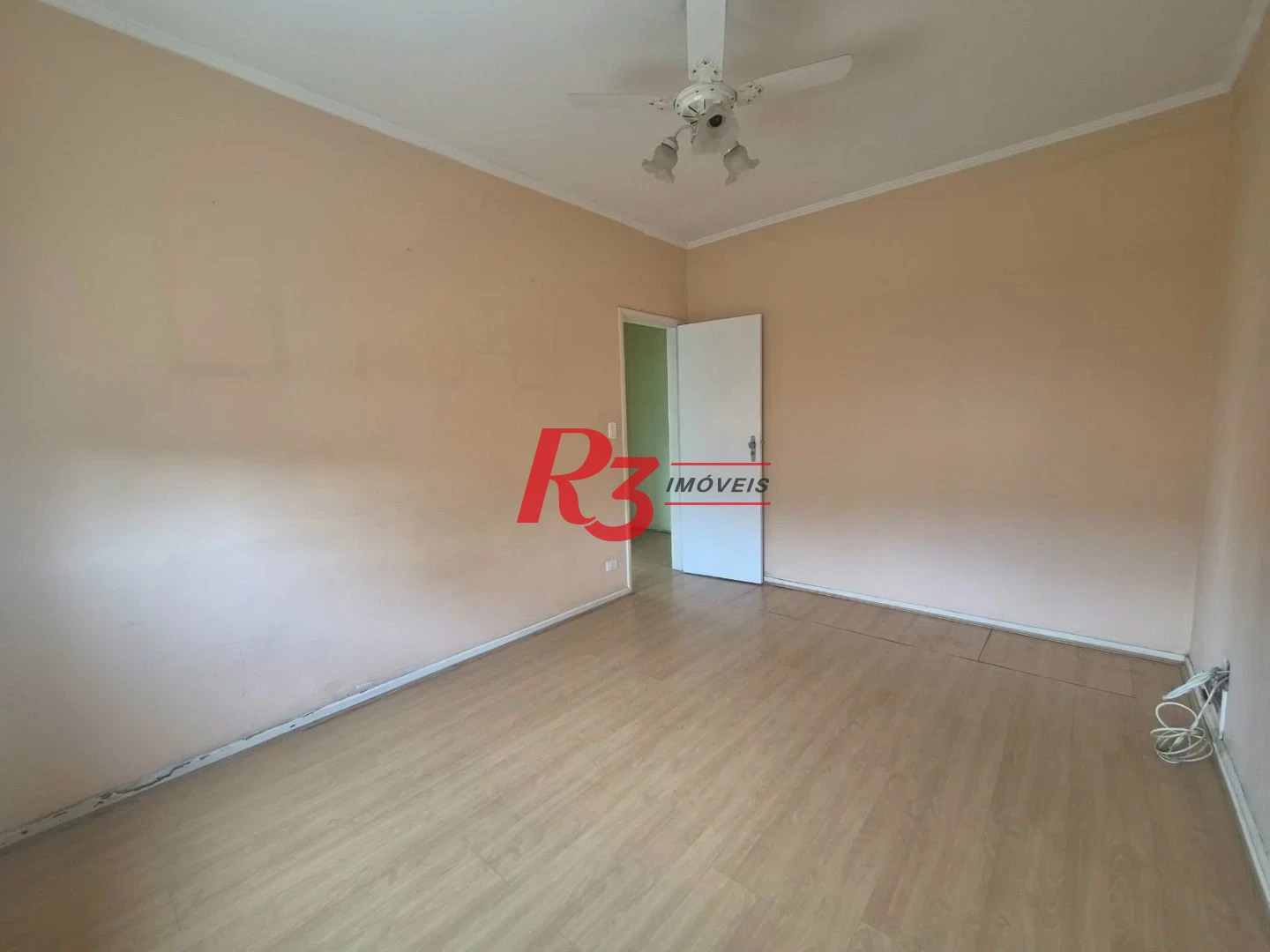 Apartamento com 3 dormitórios à venda, 151 m² por R$ 650.000,00 - Gonzaga - Santos/SP