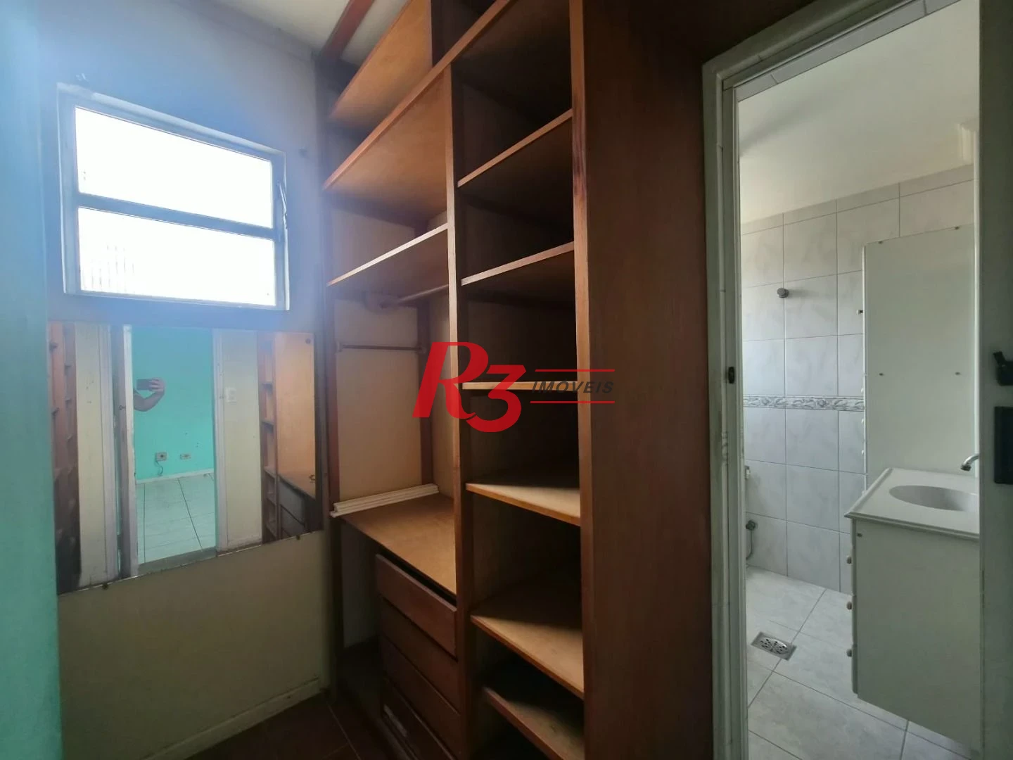 Apartamento com 3 dormitórios à venda, 151 m² por R$ 650.000,00 - Gonzaga - Santos/SP