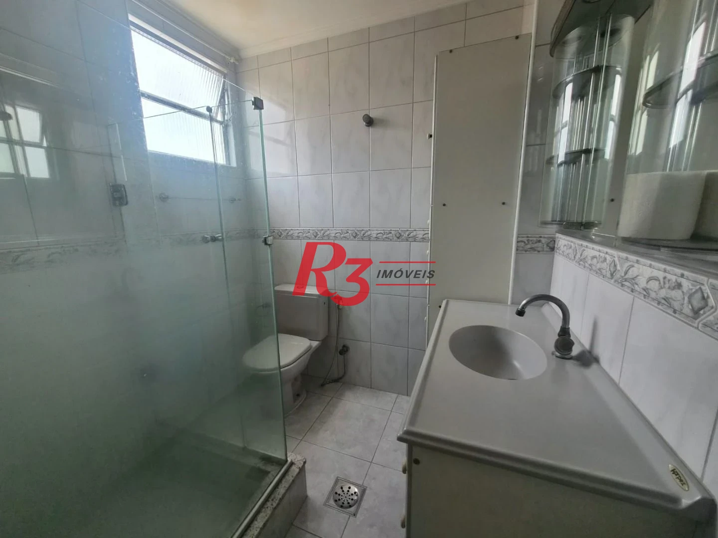 Apartamento com 3 dormitórios à venda, 151 m² por R$ 650.000,00 - Gonzaga - Santos/SP