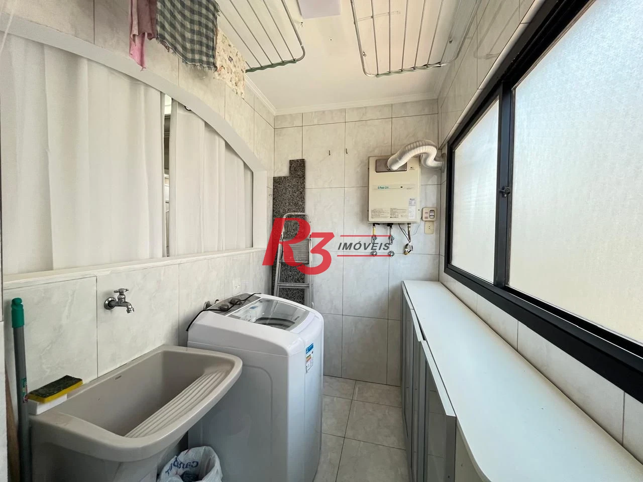 Apartamento à venda, 130 m² por R$ 855.000,00 - Encruzilhada - Santos/SP