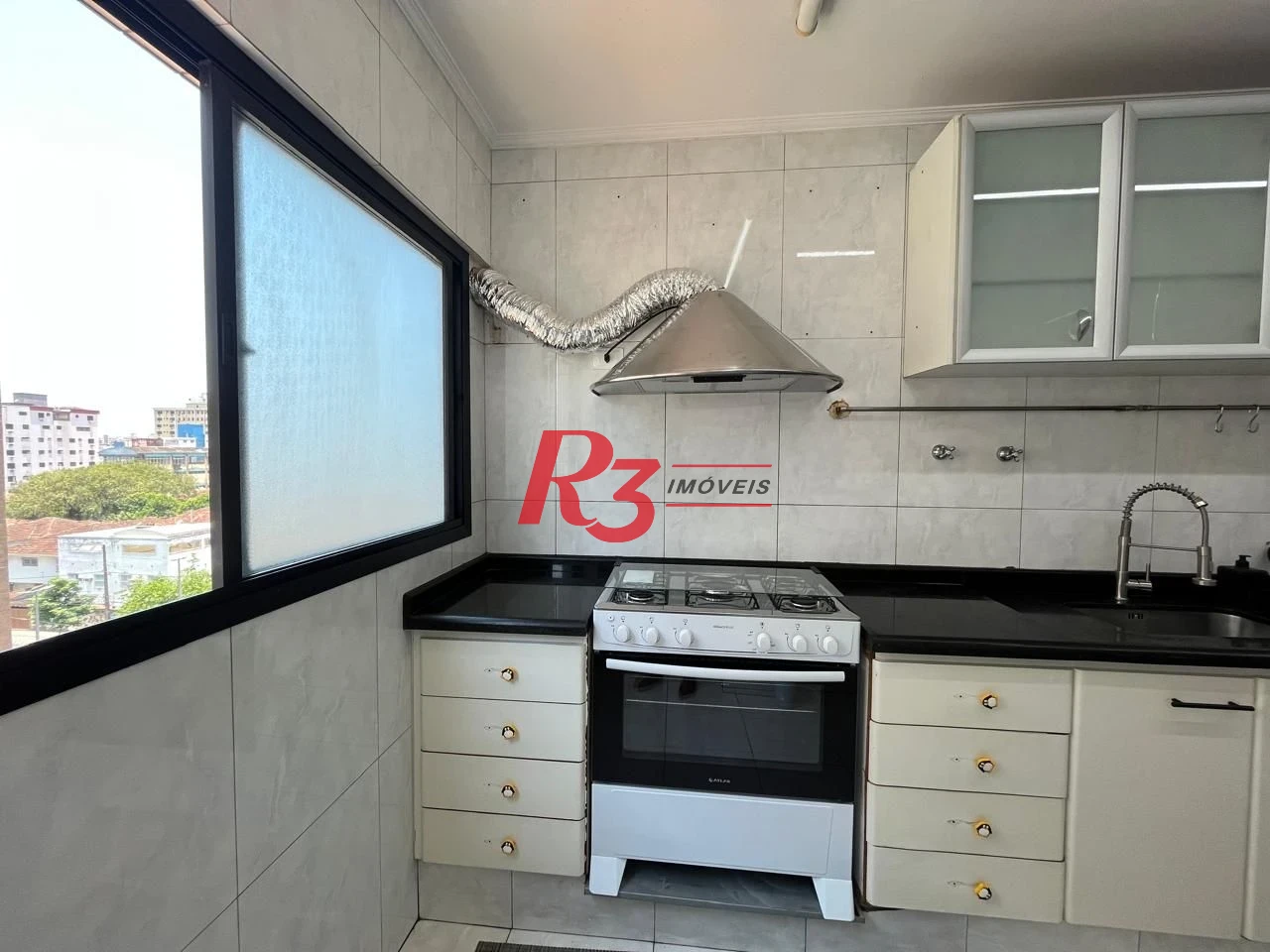 Apartamento à venda, 130 m² por R$ 855.000,00 - Encruzilhada - Santos/SP