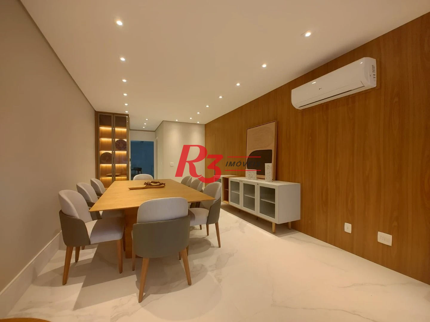 Apartamento com 3 dormitórios à venda, 160 m² por R$ 1.890.000,00 - Pompéia - Santos/SP