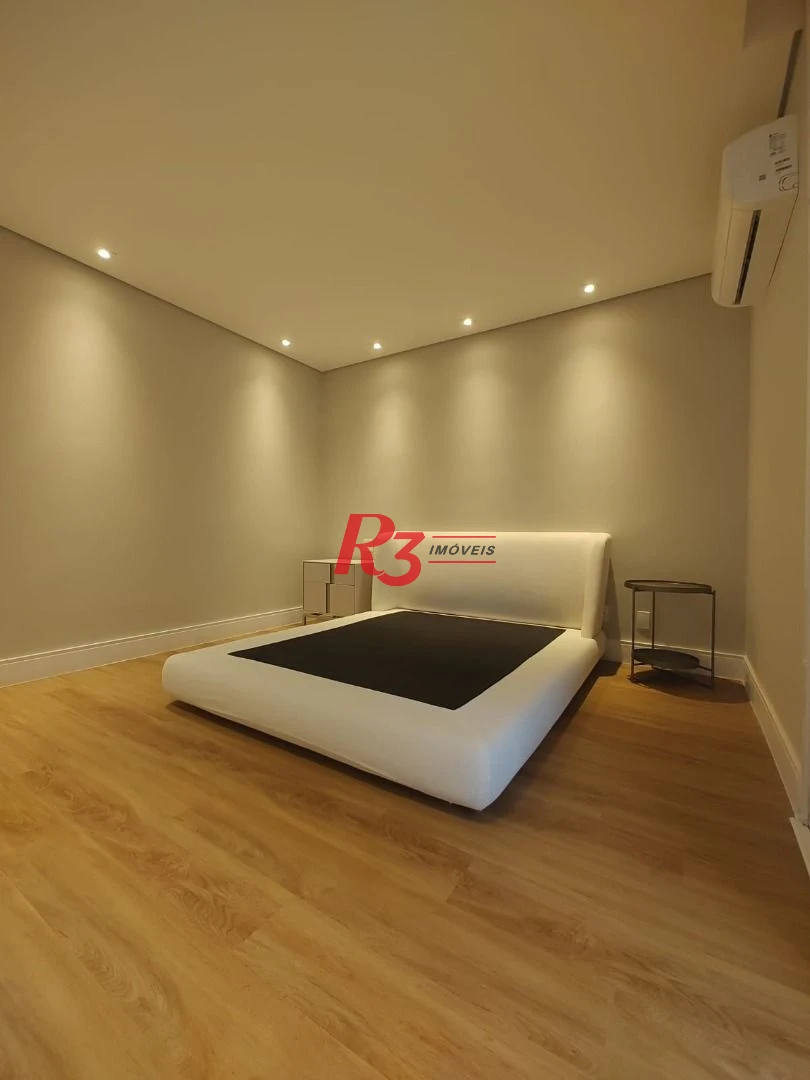 Apartamento com 3 dormitórios à venda, 160 m² por R$ 1.890.000,00 - Pompéia - Santos/SP