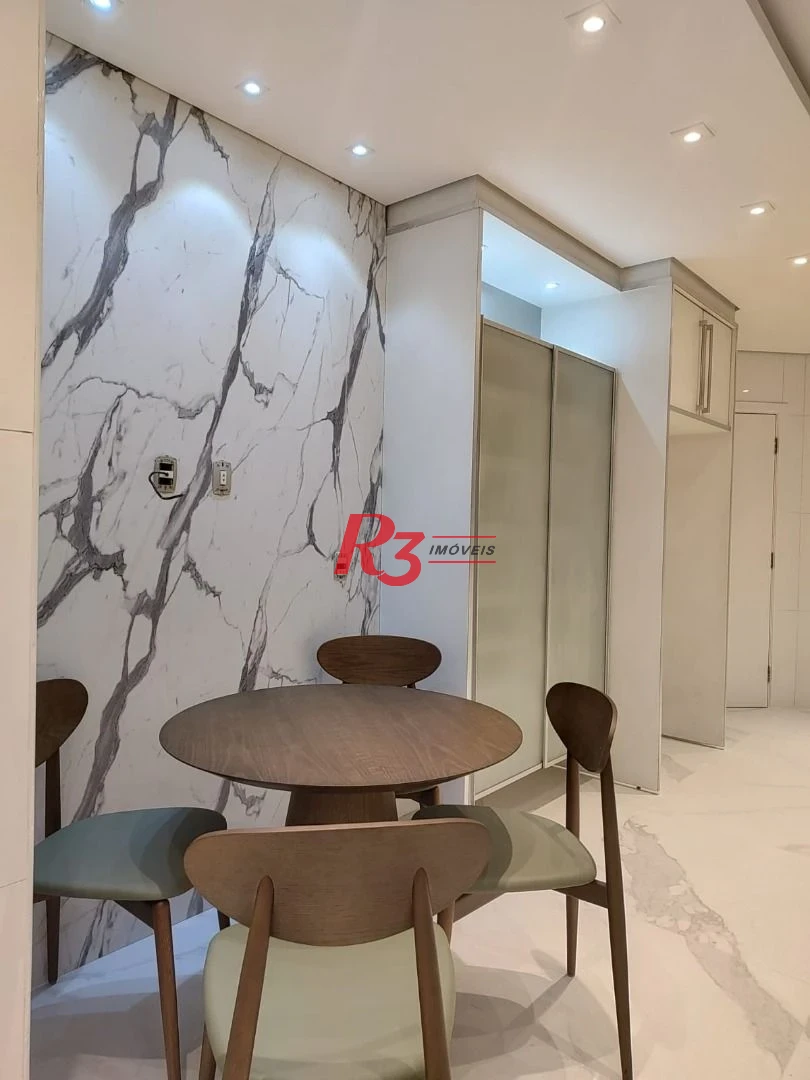 Apartamento com 3 dormitórios à venda, 160 m² por R$ 1.890.000,00 - Pompéia - Santos/SP