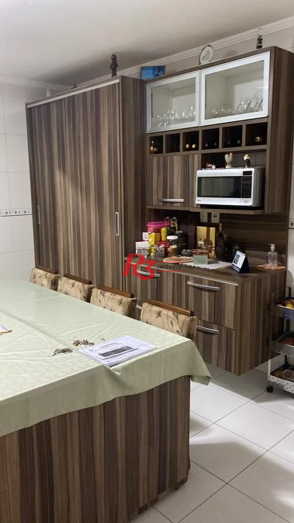 OPORTUNIDADE * Apartamento com 2 dormitórios à venda por R$ 713.900 - Ponta da Praia - Santos/SP