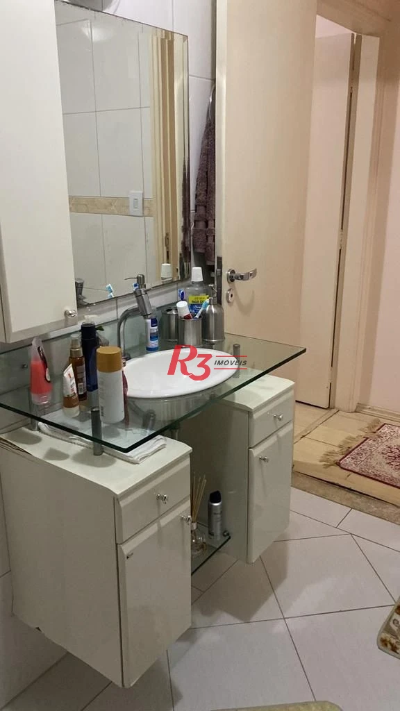 OPORTUNIDADE * Apartamento com 2 dormitórios à venda por R$ 713.900 - Ponta da Praia - Santos/SP