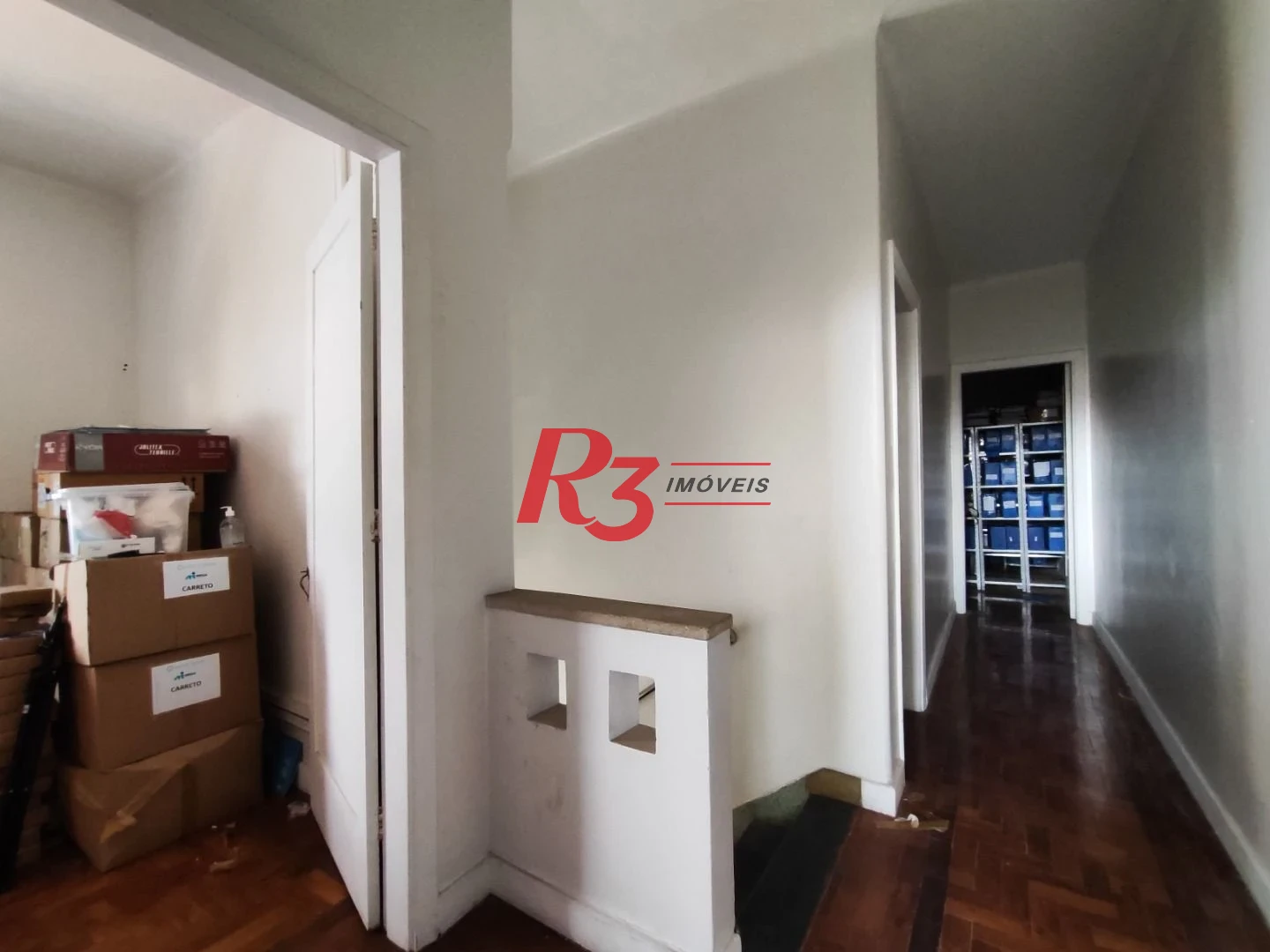 R3 REAL ESTATE VENDE! Sobrado com 3 dormitórios, 346 m² por R$ 4.640.000 - Boqueirão - Santos/SP