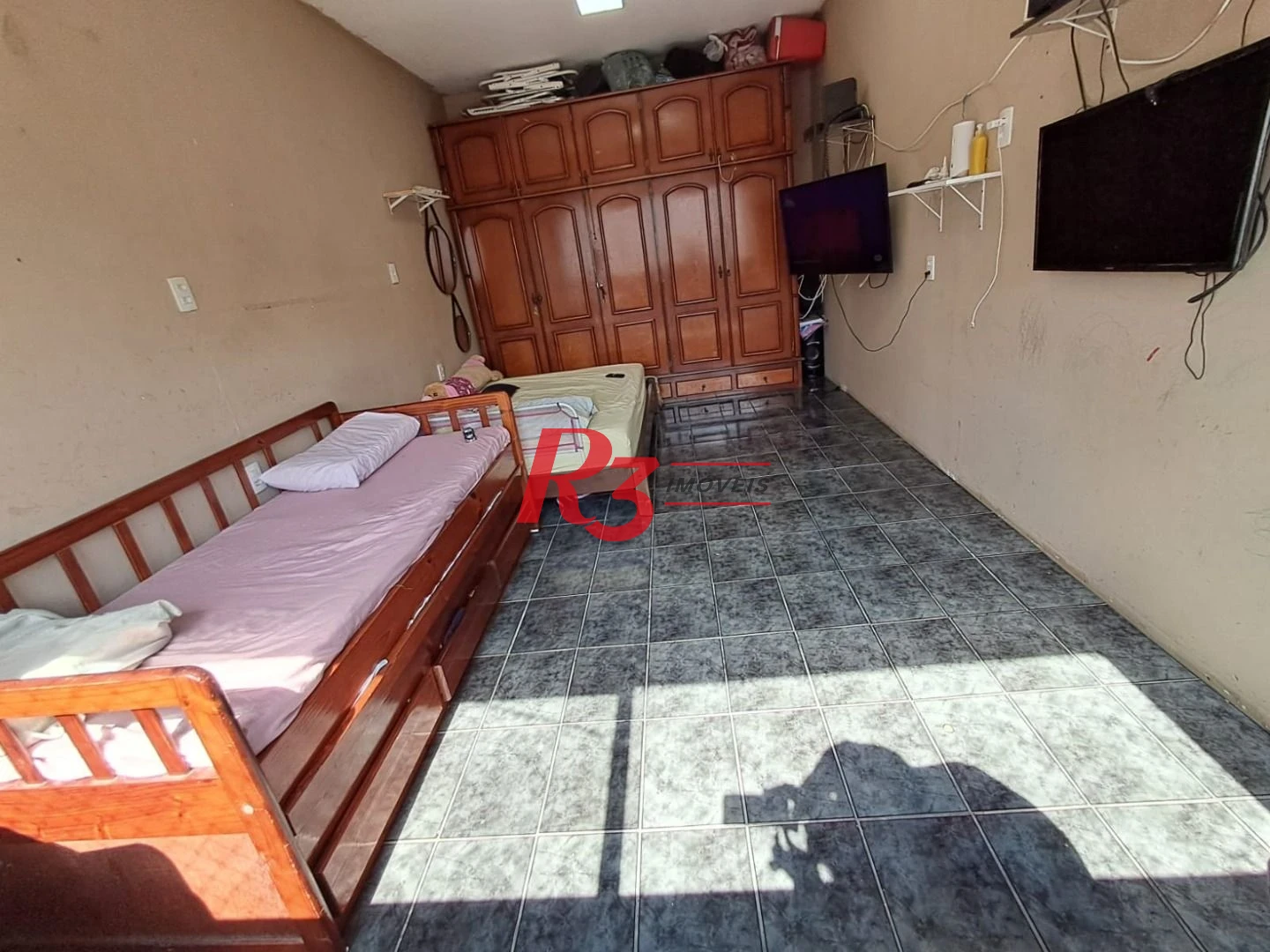 Kitnet com 1 dormitório à venda, 50 m² por R$ 296.000,00 - Gonzaga - Santos/SP