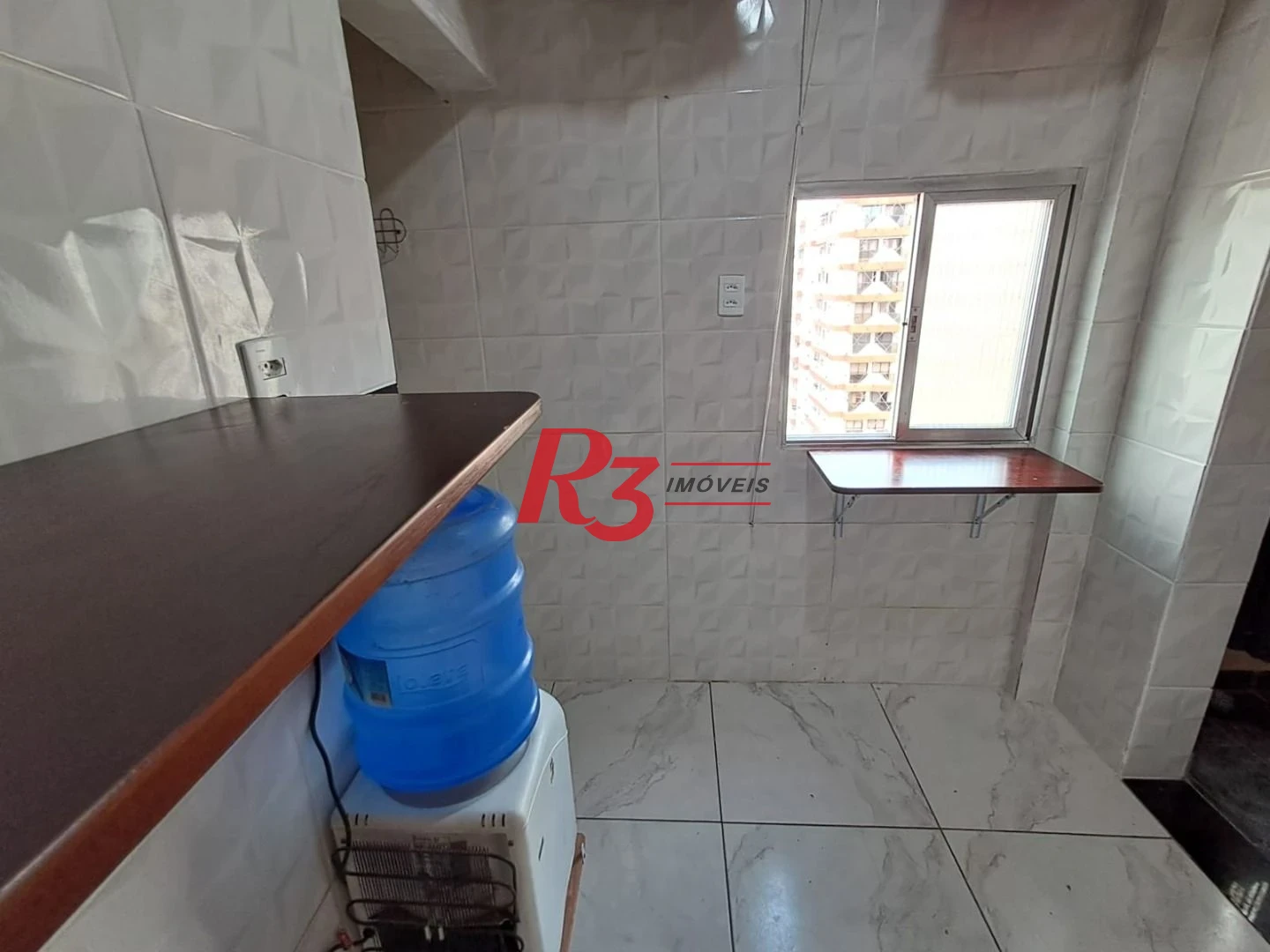 Kitnet com 1 dormitório à venda, 50 m² por R$ 296.000,00 - Gonzaga - Santos/SP