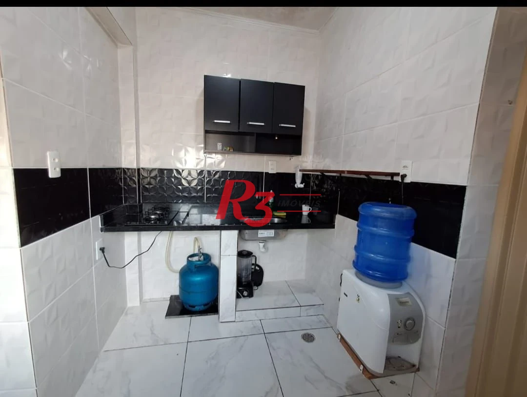Kitnet com 1 dormitório à venda, 50 m² por R$ 296.000,00 - Gonzaga - Santos/SP