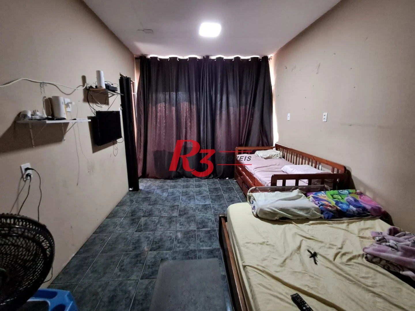 Kitnet com 1 dormitório à venda, 50 m² por R$ 296.000,00 - Gonzaga - Santos/SP