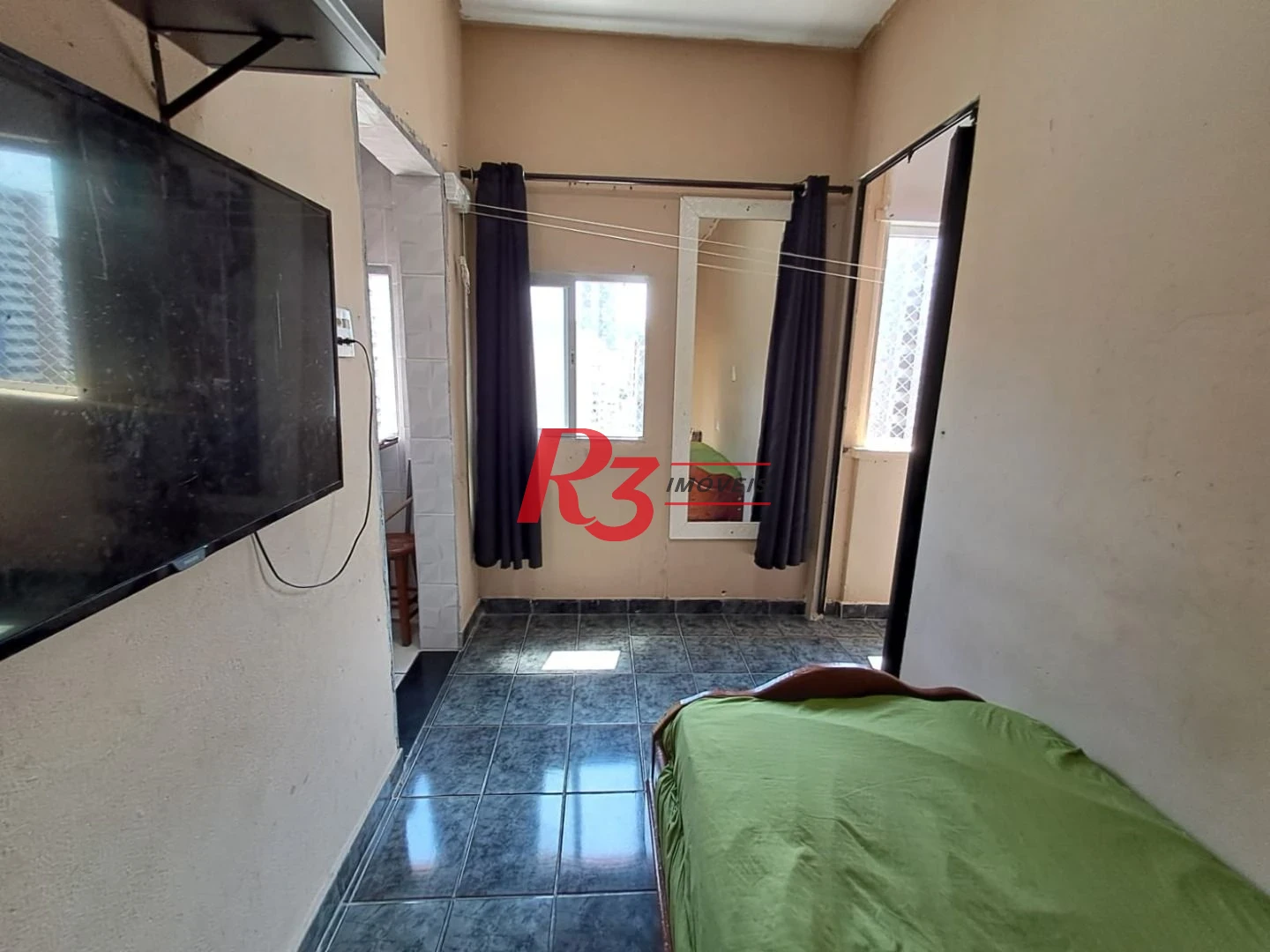 Kitnet com 1 dormitório à venda, 50 m² por R$ 296.000,00 - Gonzaga - Santos/SP