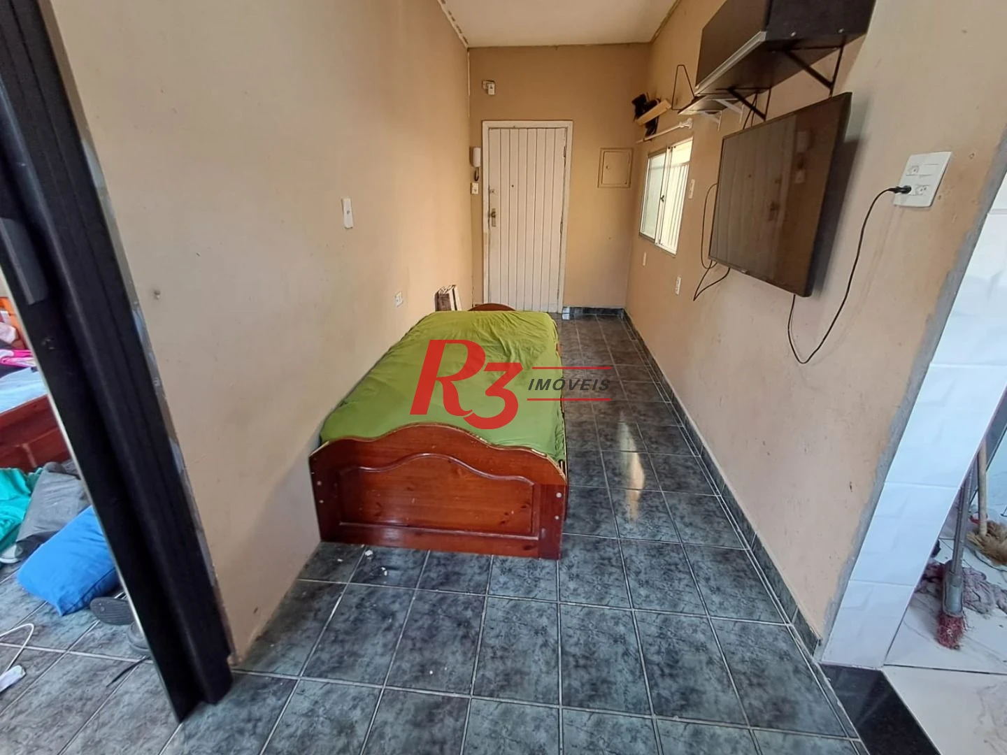 Kitnet com 1 dormitório à venda, 50 m² por R$ 296.000,00 - Gonzaga - Santos/SP