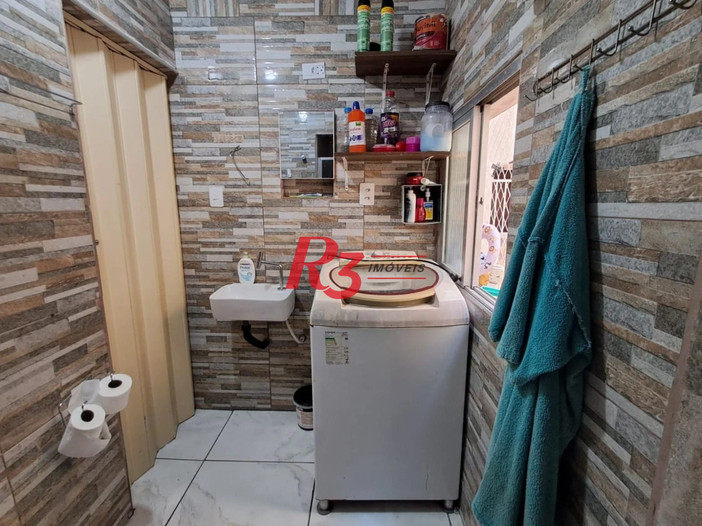 Kitnet com 1 dormitório à venda, 50 m² por R$ 296.000,00 - Gonzaga - Santos/SP