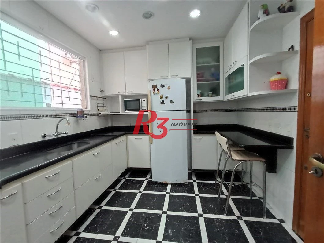 Sobrado à venda, 165 m² por R$ 1.970.000,00 - Embaré - Santos/SP