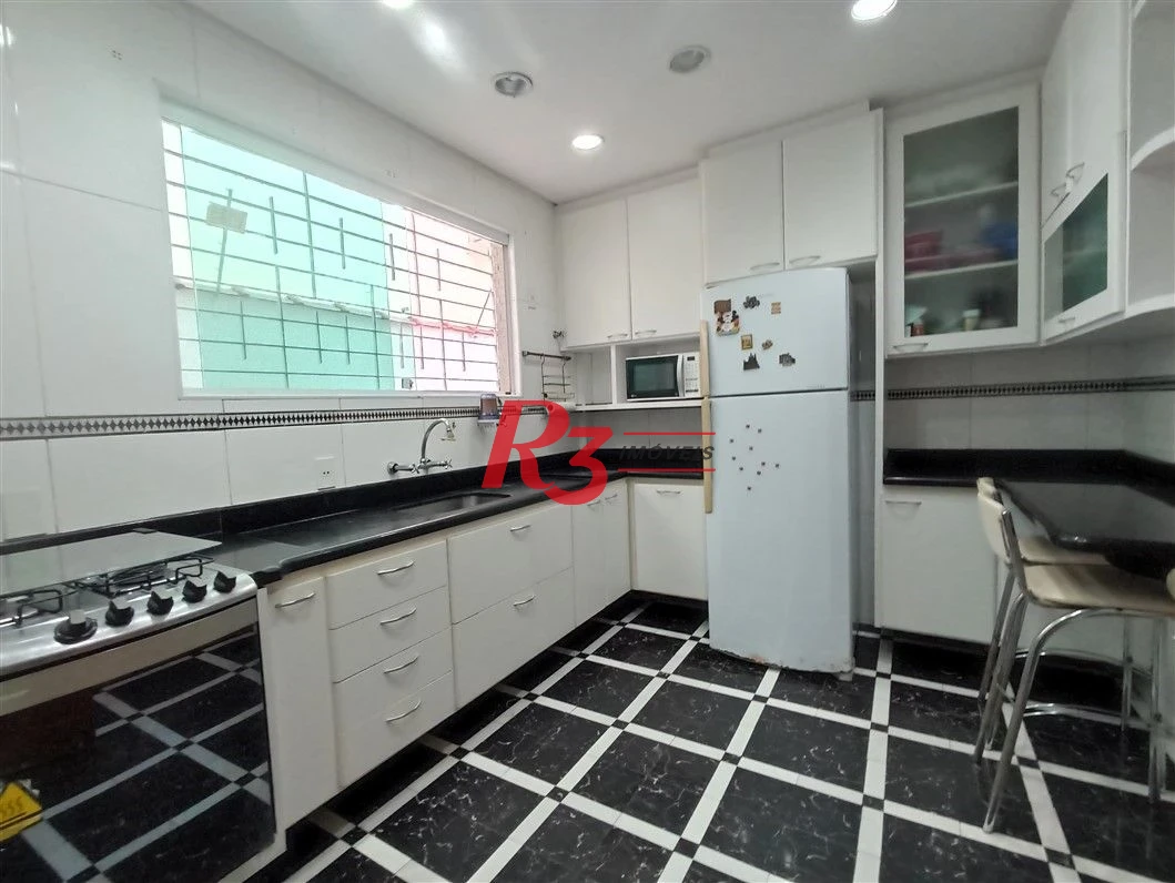 Sobrado à venda, 165 m² por R$ 1.970.000,00 - Embaré - Santos/SP