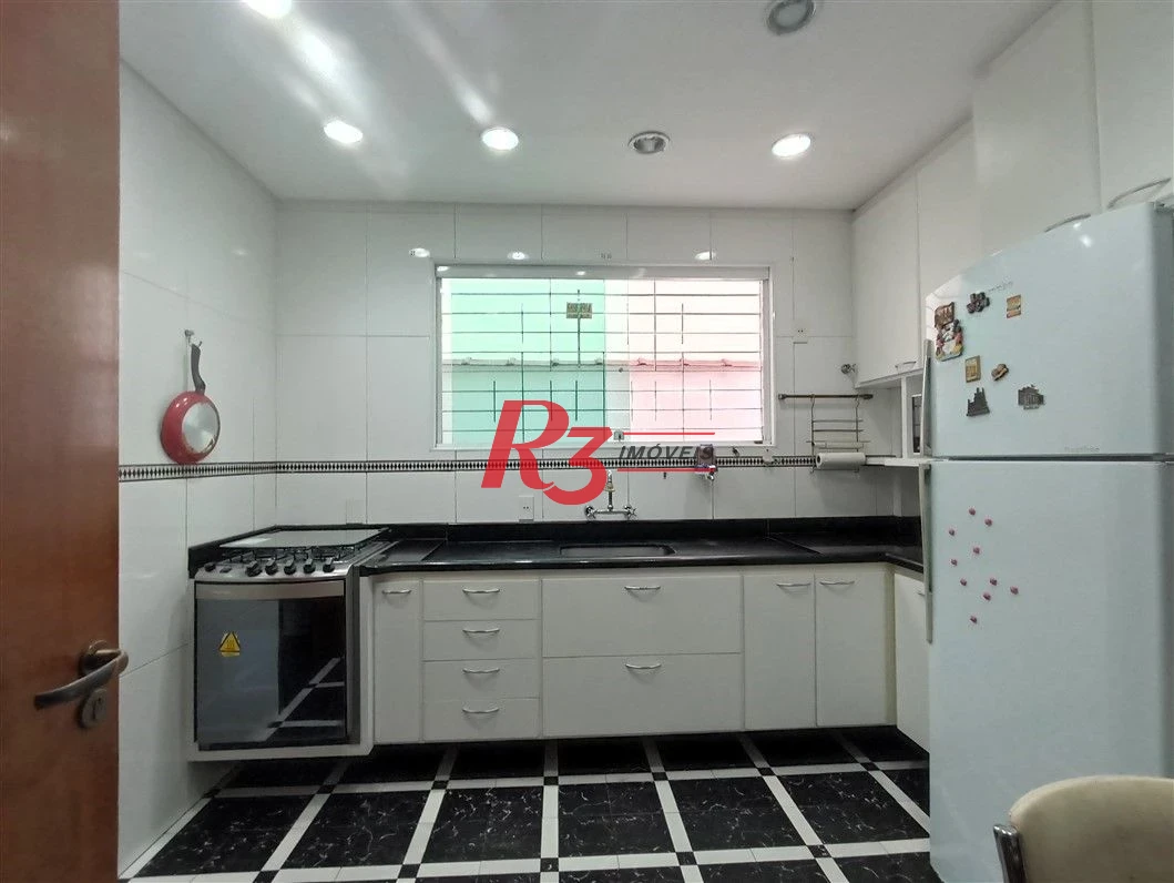 Sobrado à venda, 165 m² por R$ 1.970.000,00 - Embaré - Santos/SP