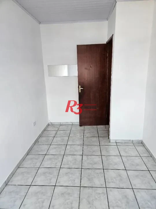 Sobrado com 2 dormitórios à venda, 69 m² por R$ 320.000,00 - Chico de Paula - Santos/SP
