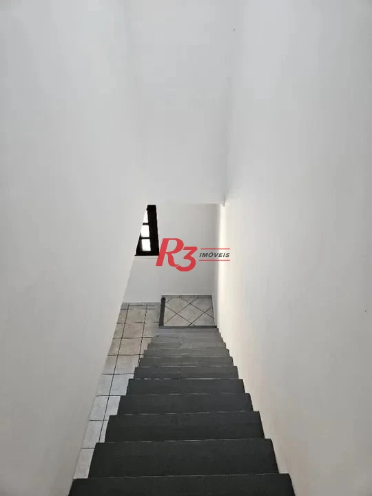 Sobrado com 2 dormitórios à venda, 69 m² por R$ 320.000,00 - Chico de Paula - Santos/SP