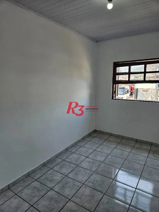 Sobrado com 2 dormitórios à venda, 69 m² por R$ 320.000,00 - Chico de Paula - Santos/SP
