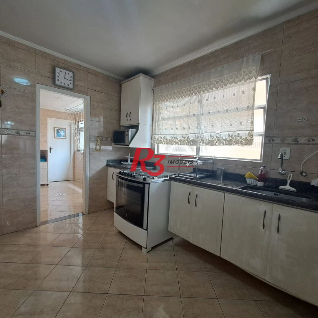 Apartamento Amplo 3 quartos sendo 1 suíte venda Ponta da Praia Santos