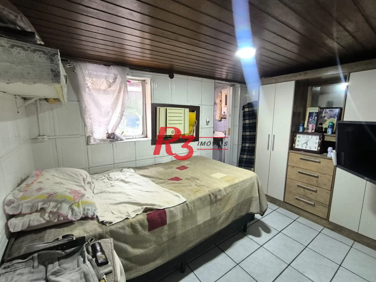 Sobrado com 4 dormitórios à venda, 130 m² por R$ 586.000,00 - Campo Grande - Santos/SP