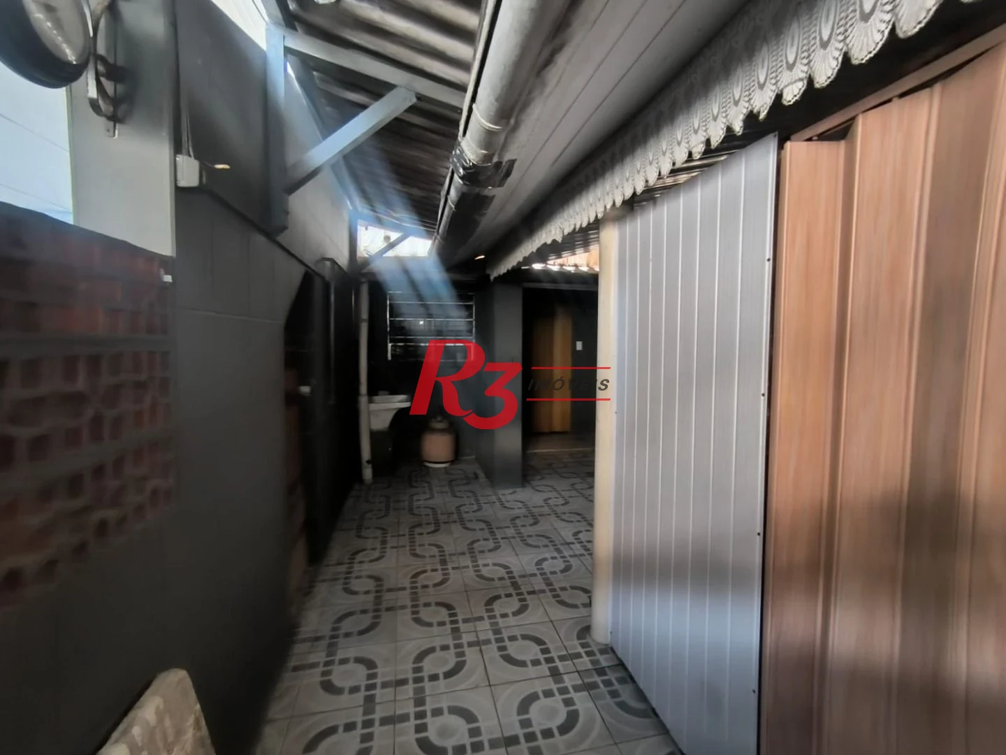 Sobrado com 4 dormitórios à venda, 130 m² por R$ 586.000,00 - Campo Grande - Santos/SP