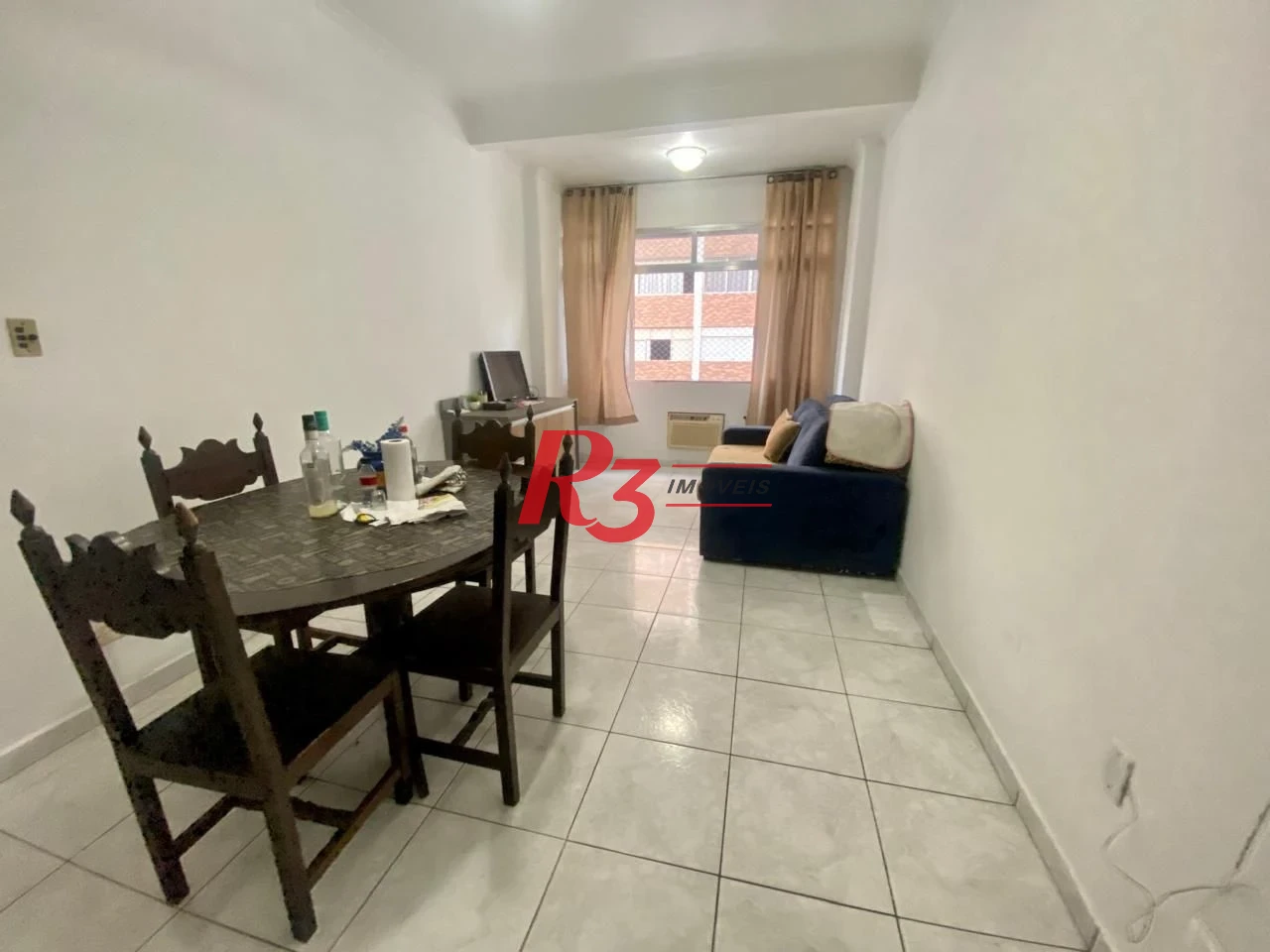 Apartamento com 2 dormitórios na quadra da praia, 82 m² por R$ 648.000 - Gonzaga - Santos/SP