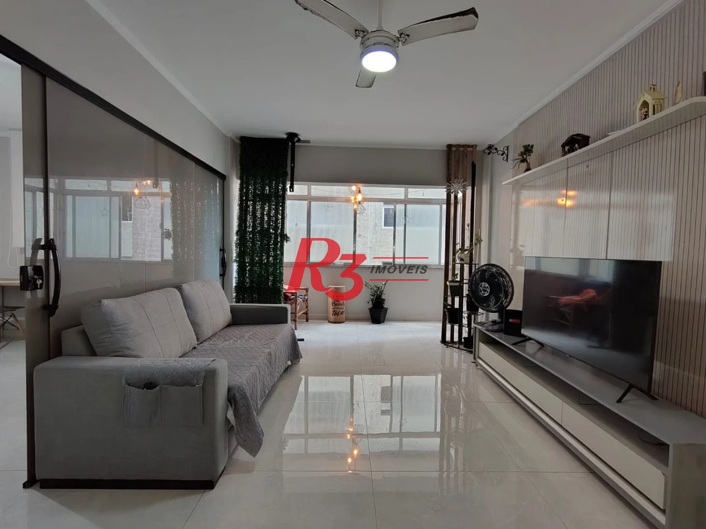 Apartamento com 2 dormitórios à venda, 94 m² por R$ 630.000,00 - Gonzaga - Santos/SP